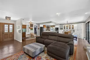 8757 Sharmead Way, Fair Oaks, CA 95628 - Photo 14
