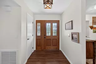 8757 Sharmead Way, Fair Oaks, CA 95628 - Photo 6