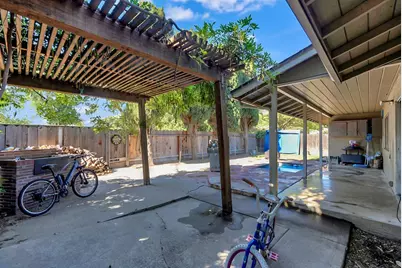 1226 Chehalem Drive, Modesto, CA 95350 - Photo 16