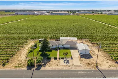 15661 N Curry Avenue, Lodi, CA 95240 - Photo 1