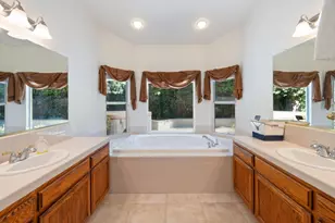 2693 E Lester Ave, Fresno, CA 93720 - Photo 14