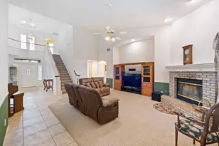 2693 E Lester Ave, Fresno, CA 93720 - Photo 6