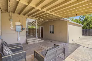 4913 Helen Wy, Sacramento, CA 95822 - Photo 28