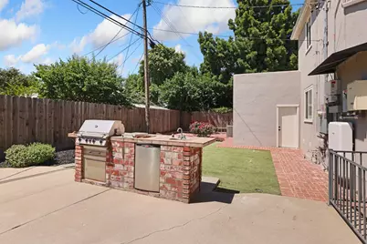 1162 Oxford Way, Stockton, CA 95204 - Photo 42