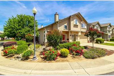 131 Royalton Circle, Folsom, CA 95630 - Photo 2