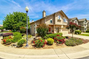 131 Royalton Cir, Folsom, CA 95630 - Photo 2