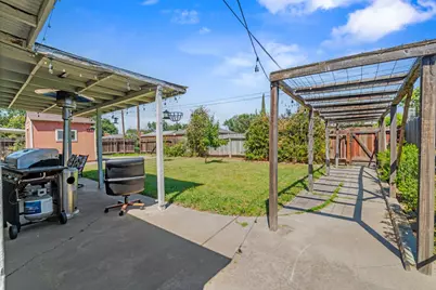1826 Monticello Avenue, Modesto, CA 95350 - Photo 22