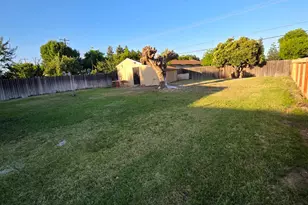 10042 Freesia Ave, Stockton, CA 95212 - Photo 16