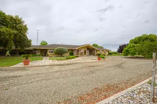 1471 State Hwy 33, Gustine, CA 95322 - Photo 2