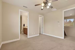 8221 Ashcrest Ln, Fair Oaks, CA 95628 - Photo 20
