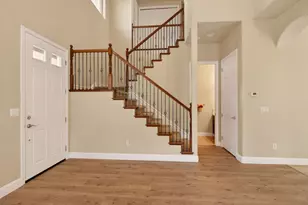 8221 Ashcrest Ln, Fair Oaks, CA 95628 - Photo 12