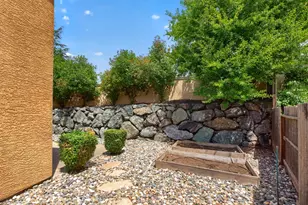 8221 Ashcrest Ln, Fair Oaks, CA 95628 - Photo 28