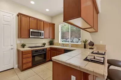 8221 Ashcrest Lane, Fair Oaks, CA 95628 - Photo 4
