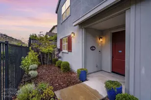 3273 Sunny Gate Ln, Folsom, CA 95630 - Photo 4