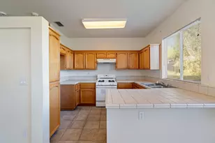 9120 Bramwell Way, Sacramento, CA 95829 - Photo 12