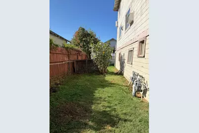 301 B Street, Isleton, CA 95641 - Photo 6