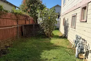 301 B St, Isleton, CA 95641 - Photo 6