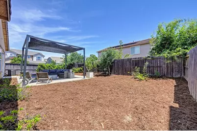 9715 Collie Way, Elk Grove, CA 95757 - Photo 42