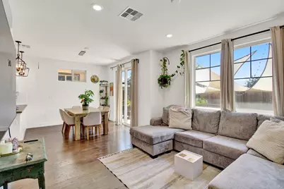 8985 Upbeat Way, Elk Grove, CA 95757 - Photo 6