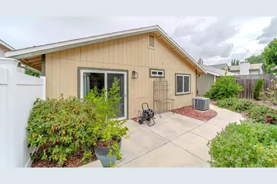7044 Plume Way, Elk Grove, CA 95758 - Photo 24