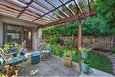 11 Park West Court, Sacramento, CA 95831 - Photo 32