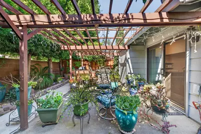 11 Park West Court, Sacramento, CA 95831 - Photo 36