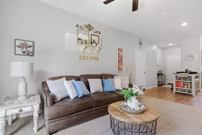 1974 Manchester Drive, Marysville, CA 95901 - Photo 2