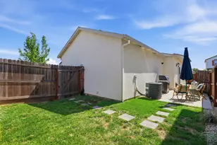 1974 Manchester Dr, Marysville, CA 95901 - Photo 6
