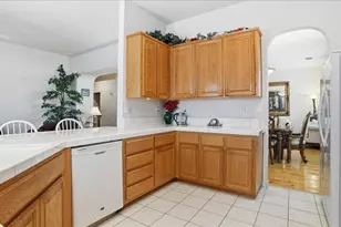 2271 Robert Gabriel Dr, Tracy, CA 95377 - Photo 12