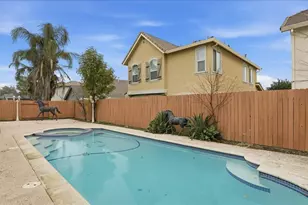 2271 Robert Gabriel Dr, Tracy, CA 95377 - Photo 2