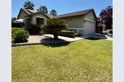 879 Wallace Drive, Woodland, CA 95776 - Photo 2