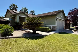 879 Wallace Dr, Woodland, CA 95776 - Photo 2