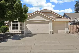 8992 Panamint Ct, Elk Grove, CA 95624 - Photo 2