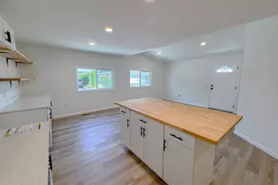Eureka Ln, Sacramento, CA 95842 - Photo 20