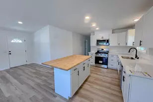 Eureka Ln, Sacramento, CA 95842 - Photo 18