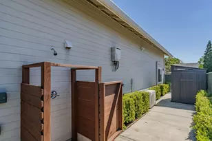 1941 N Main St, Manteca, CA 95336 - Photo 58