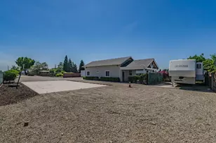 1941 N Main St, Manteca, CA 95336 - Photo 34