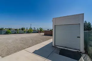 1941 N Main St, Manteca, CA 95336 - Photo 68