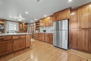 1941 N Main St, Manteca, CA 95336 - Photo 14