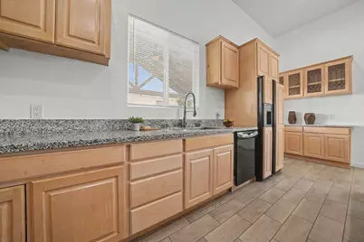 1941 N Main Street, Manteca, CA 95336 - Photo 42
