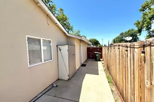 6844 Duckling Way, Sacramento, CA 95842 - Photo 8