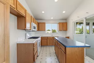 2305 Fidelia Ct, Stockton, CA 95210 - Photo 20