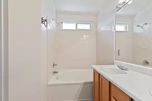 2305 Fidelia Ct, Stockton, CA 95210 - Photo 24