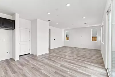 10605 Coolio Way, Stockton, CA 95212 - Photo 4