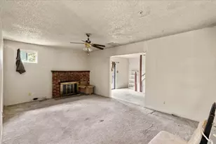 6836 Burdett Way, Sacramento, CA 95823 - Photo 12