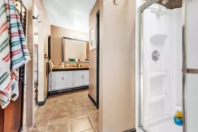 7702 Southcliff Drive, Sacramento, CA 95628 - Photo 10