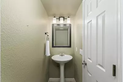 4326 Castleton Circle, Mather, CA 95655 - Photo 14