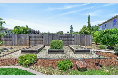 1042 Gemwood Way, El Dorado Hills, CA 95762 - Photo 50