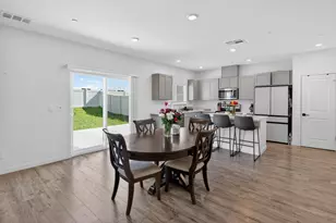8883 Sebago Wy, Elk Grove, CA 95758 - Photo 16