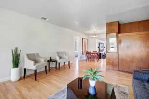 1669 Bowling Green Dr, Sacramento, CA 95815 - Photo 10
